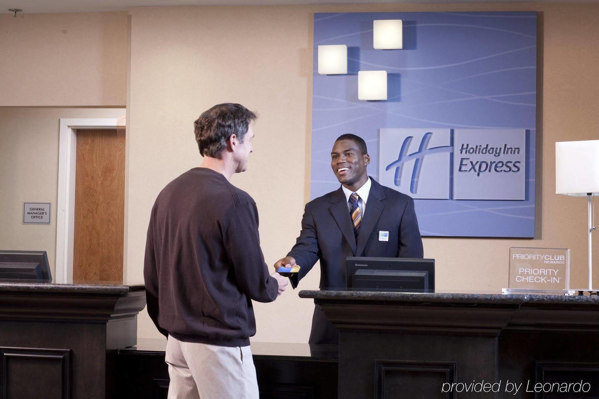 Holiday Inn Express - Charleston/Kanawha City By Ihg Interior foto